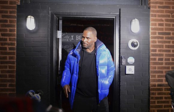Accusations d’abus sexuels: La caution de R. Kelly fixée à un million de dollars