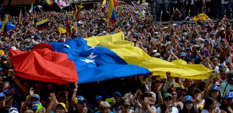 Cinq infos dans le rétro: Crise au Venezuela, grand débat, neige et Emiliano Sala