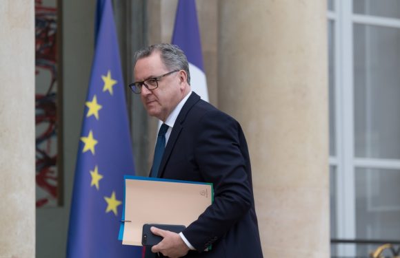 Tentative d’incendie: «Une limite a été franchie», dénonce Ferrand