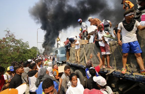 Venezuela: La Colombie fait état de 285 blessés et ordonne le retour des camions d&rsquo;aide