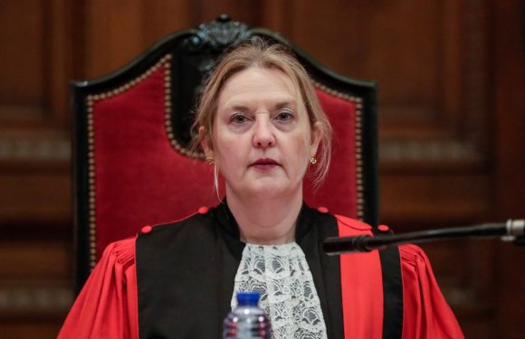 Procès Nemmouche: L&rsquo;audience interrompue pour que la police interroge un juré