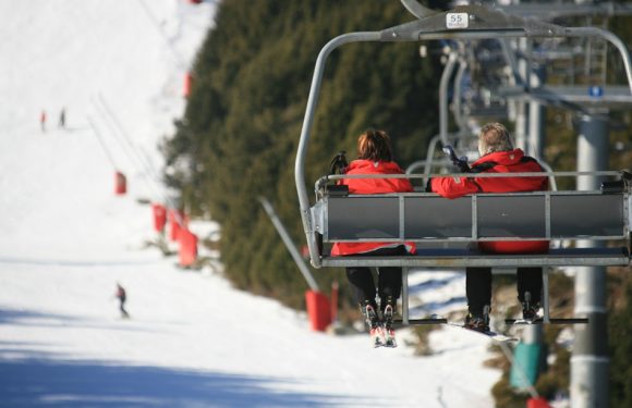 Haute-Savoie: Une fillette retrouvée inconsciente sur un télésiège en Haute-Savoie