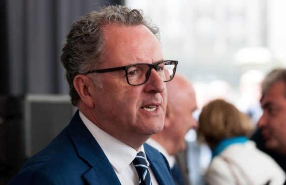 Le président de l’Assemblée Richard Ferrand porte plainte pour une tentative d’incendie à son domicile