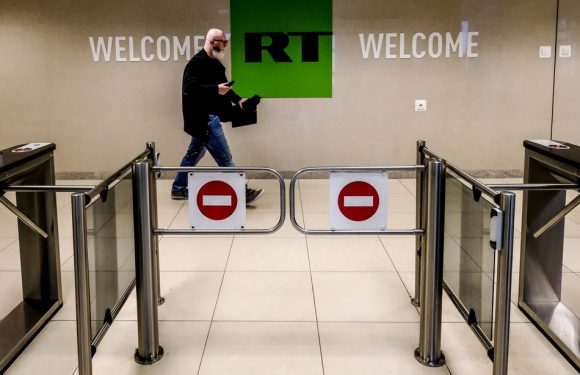 Facebook bloque des pages de la télévision russe RT