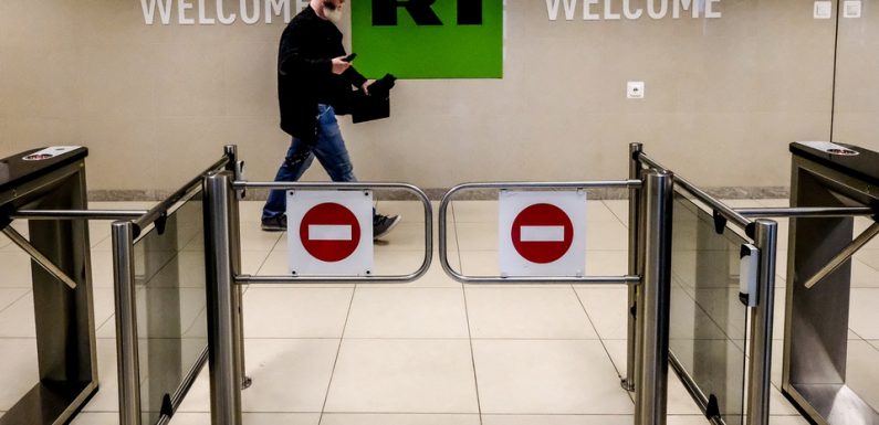 Facebook bloque des pages de la télévision russe RT