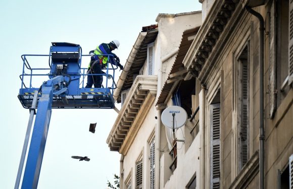 VIDEO. Marseille: Deux immeubles près de la rue d’Aubagne en cours de démolition, «ils ne peuvent plus tenir droit»