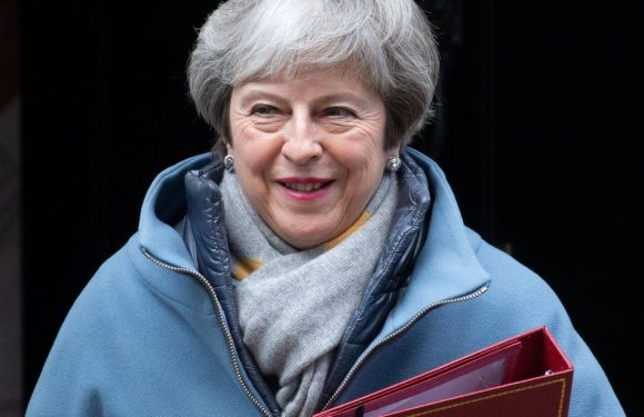 Theresa May se dit «déterminée» à mettre en œuvre le Brexit dans les temps