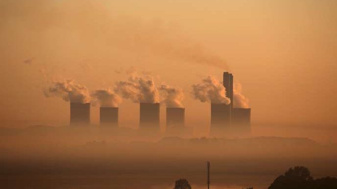 « En Afrique, la Chine investit surtout dans les énergies fossiles et polluantes »