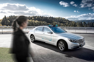 Véhicule autonome : il communiquera par la lumière