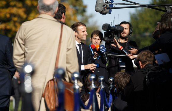 Macron ou la démocratie profanée