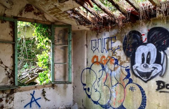 Un village quasi abandonné à quelques kilomètres de Paris