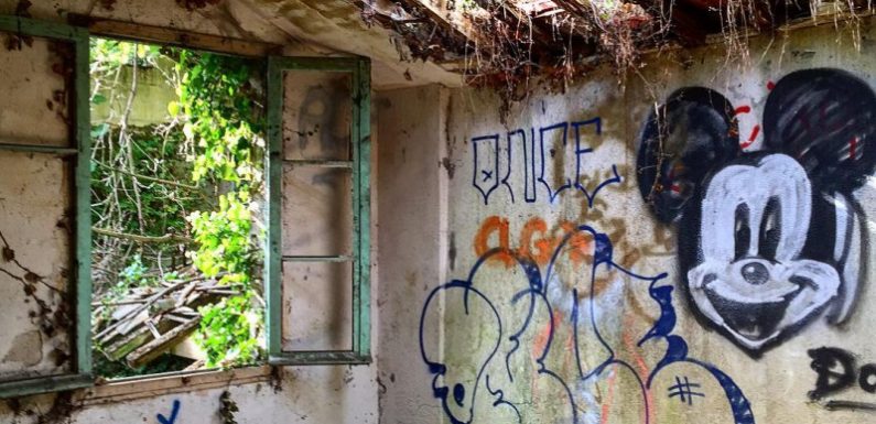 Un village quasi abandonné à quelques kilomètres de Paris