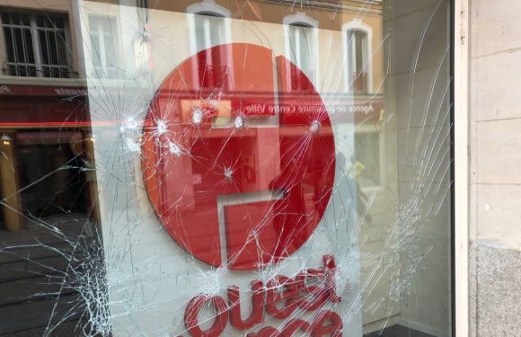 Manifestation des Gilets jaunes au Mans. Affrontements et dégradations en centre-ville