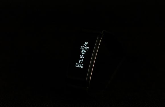 Votre patron vous espionne peut-être à travers votre bracelet fitness