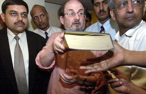 Trente ans après la fatwa contre Salman Rushdie, le blasphème reste une arme politique