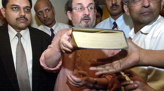 Trente ans après la fatwa contre Salman Rushdie, le blasphème reste une arme politique