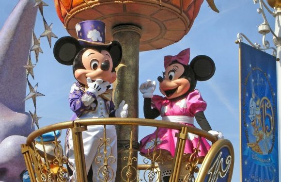 Disneyland Paris va organiser sa première parade LGBT+ en juin prochain