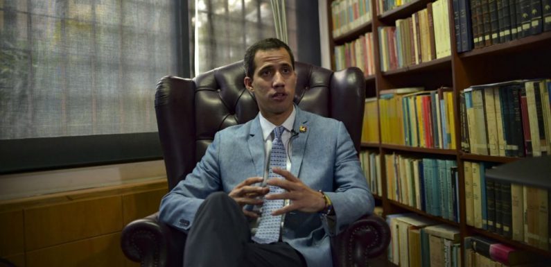 Au Venezuela, Juan Guaido n’exclut pas d’autoriser une intervention militaire américaine