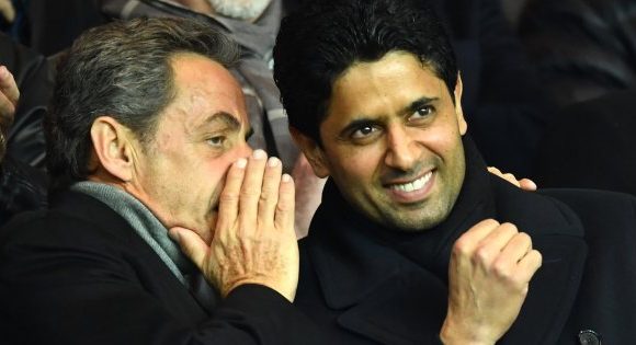 Derrière l&rsquo;arrivée d&rsquo;Accor sur le maillot du PSG, des relations étroites et des intérêts de taille