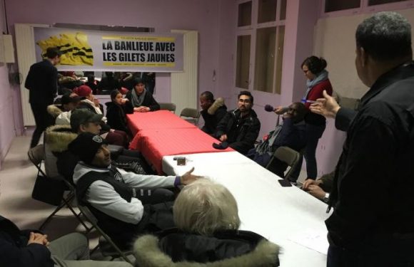 « Les gilets jaunes, ils ont peur de se retrouver comme nous » : on a assisté à un grand débat en banlieue