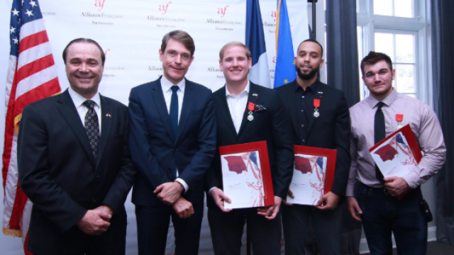 Les trois héros américains du Thalys ont reçu la nationalité française
