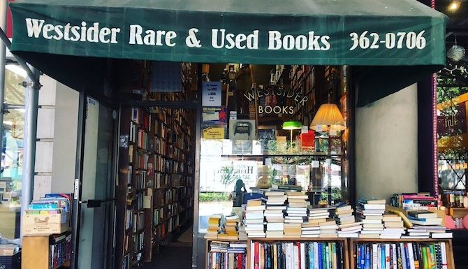 Collectant 55000 $, 851 clients mobilisés sauvent une librairie de New York