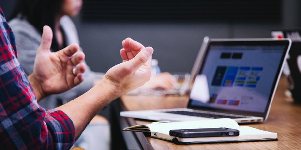 Comment les jeunes actifs voient le monde du travail