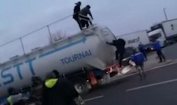 Migrants livrés aux gendarmes par des Gilets jaunes : le vidéaste jugé en mars