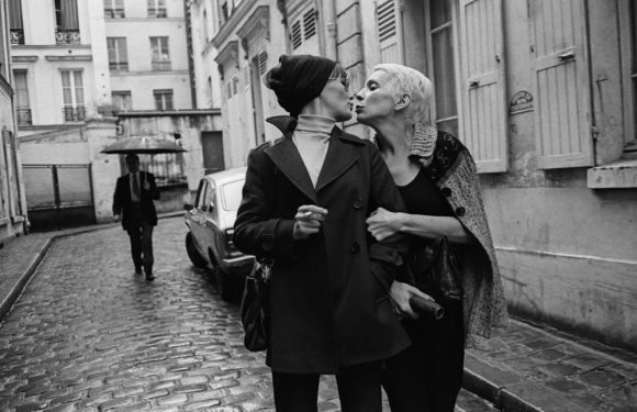 Prostitution : le courage des transgenres de Pigalle vu par Jane Evelyn Atwood