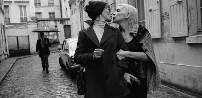Prostitution : le courage des transgenres de Pigalle vu par Jane Evelyn Atwood