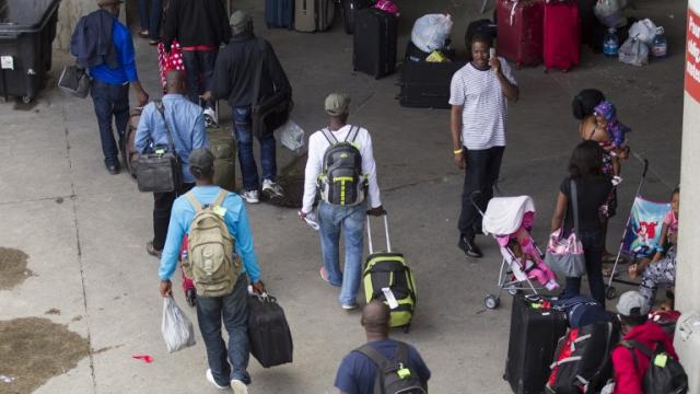 Québec. Le projet d’annulation de 18 000 demandes d’immigration vivement critiqué