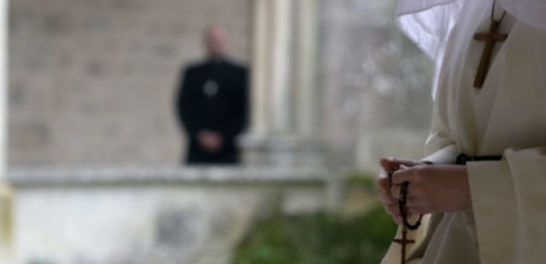 Viols de religieuses par des prêtres catholiques, un documentaire inédit lève le tabou