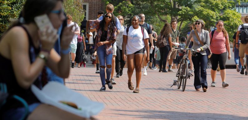 Aux États-Unis, une fausse université pour piéger des étudiants étrangers