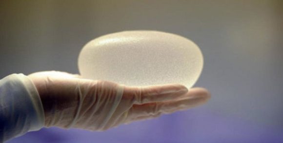 Malades du cancer à cause de leurs implants