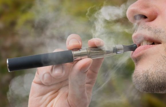 Le vapotage peut favoriser les infections buccales