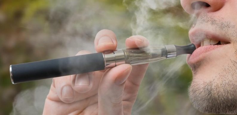 Le vapotage peut favoriser les infections buccales