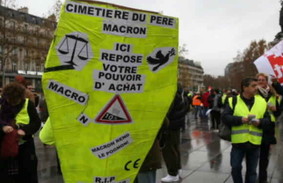 Gilets Jaunes : « Pour la 1ère fois depuis la guerre, le pouvoir d’achat a décliné sur une très longue période »