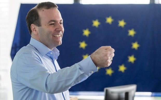 Le chef de file de la droite européenne veut couper les vivres aux partis « hostiles à l’UE »