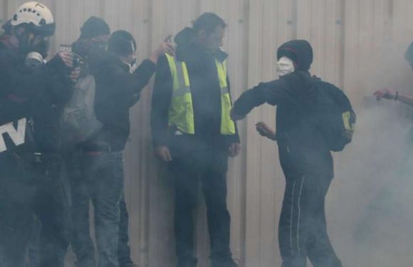 «Gilets jaunes» : le maire de Bordeaux craint la venue de black blocs et redoute un samedi «apocalyptique»