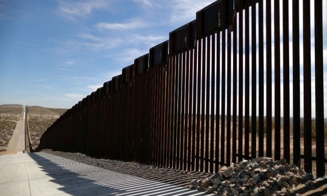 Le Pentagone débloque 1 milliard de dollars pour le mur de Trump