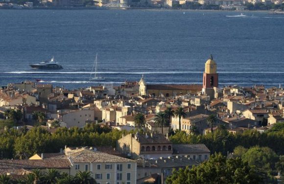 « Il y a beaucoup de réfractaires à la vaccination » : comment un foyer de rougeole a pu apparaître dans une école de Saint-Tropez