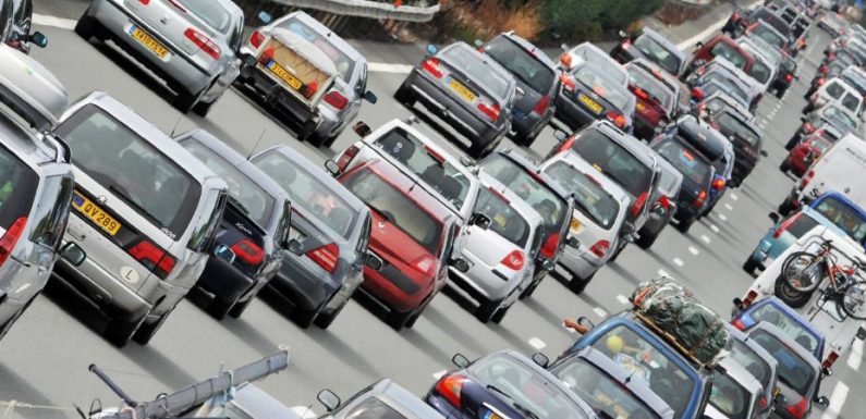 Trois Français sur quatre utilisent leur voiture pour se rendre au travail, selon une étude