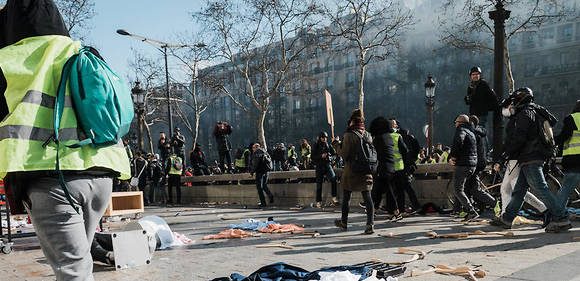Un Gilet jaune voulait se rendre à Paris avec de la poudre explosive