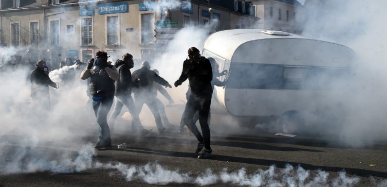 Le Mans (72) : une manifestation de forains dégénère