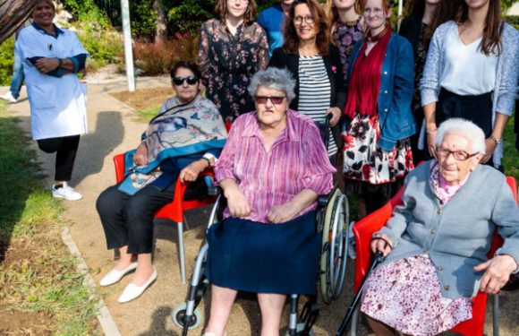 Des logements étudiants dans des maisons de retraite : le concept se développe en France