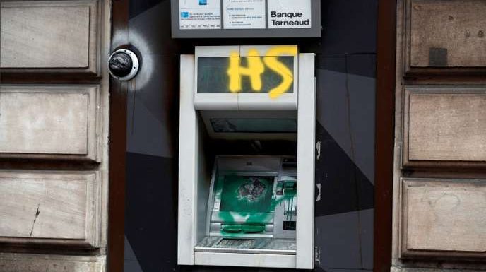 « Nous ne pouvons pas tolérer que soit mise en danger la vie de nos conseillers bancaires et de nos clients »