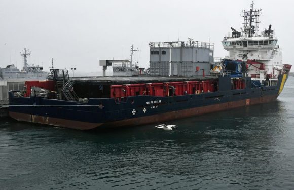 Grande America : les opérations antipollution ont débuté, une troisième nappe de pétrole repérée