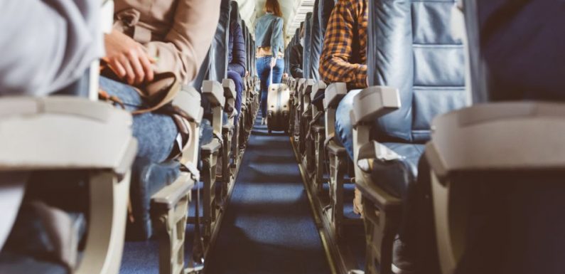 Elle stoppe un harcèlement à bord d’un avion : une journaliste raconte
