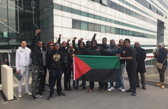 Manifestation de la Ligue de Défense Noire Africaine contre Stéphane Bern accusé d’avoir blanchi Beethoven et les Pharaons : « les Gaulois n’ont jamais existé »