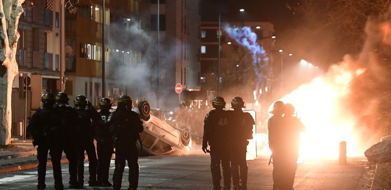 Grenoble : le quartier Mistral secoué par de nouvelles violences (IMAGES)